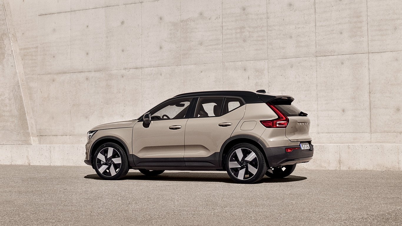 Volvo променя имената на моделите XC40 и C40 Recharge 2 Volvo EX40