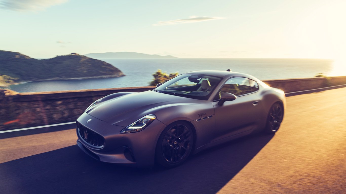 Maserati потвърди плана си за пълна електрификация 1 Maserati GranTurismo Folgore