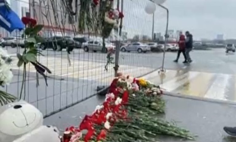 Ден-на-национален-траур-в-Русия-в-памет-на-жертвите-от-терористичния-акт-край-Москва