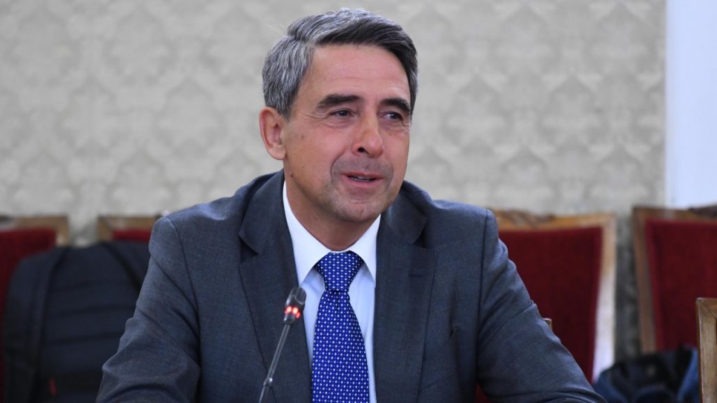 Плавнелиев-обави,-че-ще-прави-правителството-след-изборите