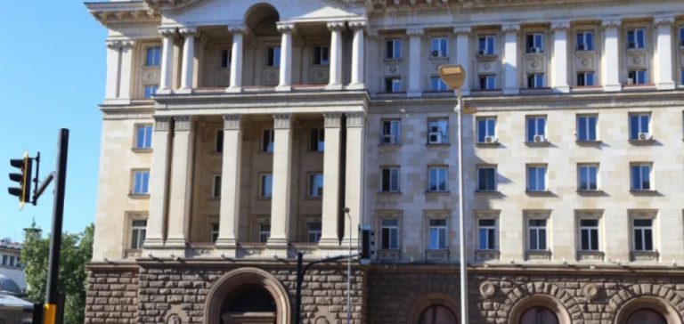 Служебното-правителство-следи-с-повишено-внимание-ситуацията-в-Близкия-изток