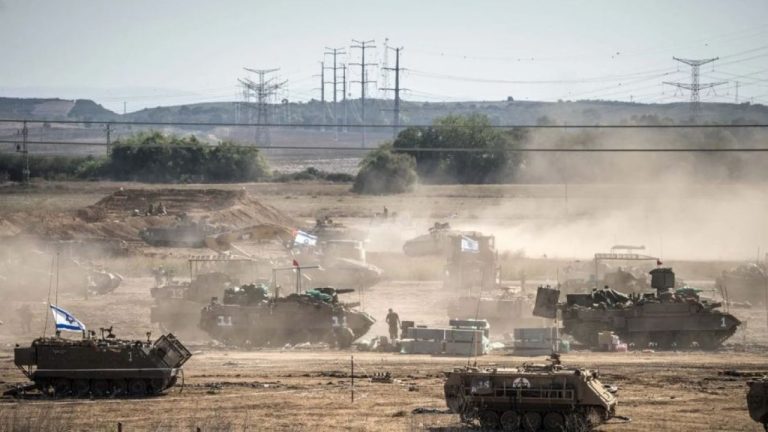 Израелски-танкове-отново-навлизат-в-Газа,-военни-самолети-удариха-Рафах