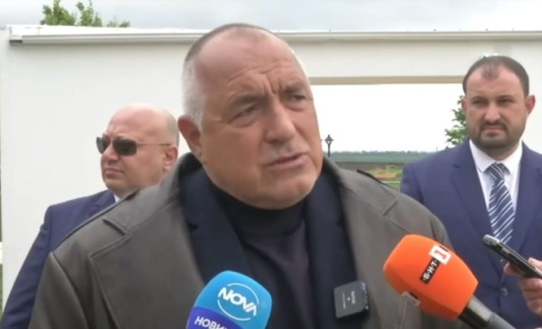 Бойко-Борисов:-От-служебните-кабинети-Радев-правеше-цели-партии.-Безпаметни-ли-сме?
