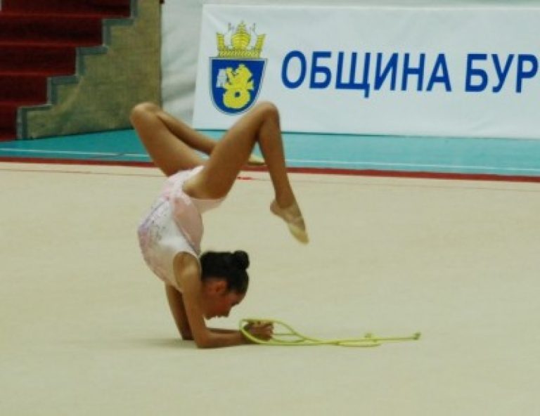 „Арена-Бургас“-посреща-Международния-турнир-по-художествена-гимнастика-за-приз-„Жулиета-Шишманова“-и-Държавно-първенство,-категория-“Елит“