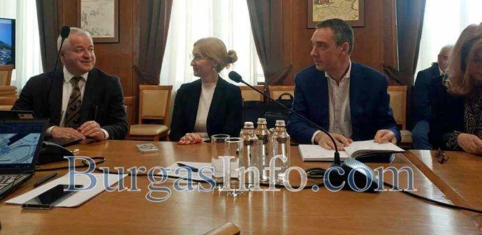 Железопътния линия ще свързва центъра на Бургас с летището, ще има три спирки и ще се стига за 14 минути 1 25D0 25BB 25D0 25B8 25D0 25BD 25D0 25B8 25D1 258F1