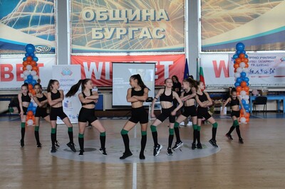 Спортното училище в Бургас отбеляза патронния си празник с голямо тържество 1 171293077833714