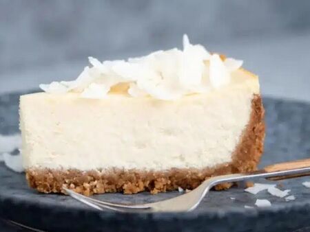 Кокосов чийзкейк без печене - толкова е лесен за приготвяне 1 image