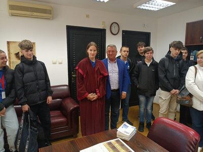 Ученици от Професионална гимназия по компютърно програмиране и иновации посетиха Апелативна прокуратура-Бургас 5 171378728061103