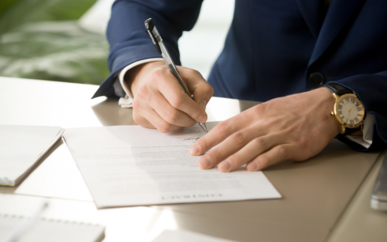 Служебният премиер няма да излиза в отпуск, а временно ще прекратяват правомощията му 1 image