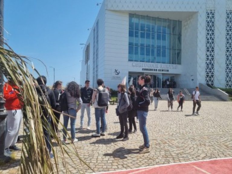 Студенти от 14 университета се събраха в Бургас за най-мащабното математическо състезание Студенти-от-14-университета-се-събраха-в-Бургас-за-най-мащабното-математическо-състезание