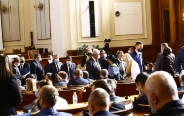 НОИ-с-критики-към-парламента-заради-увеличените-пенсии
