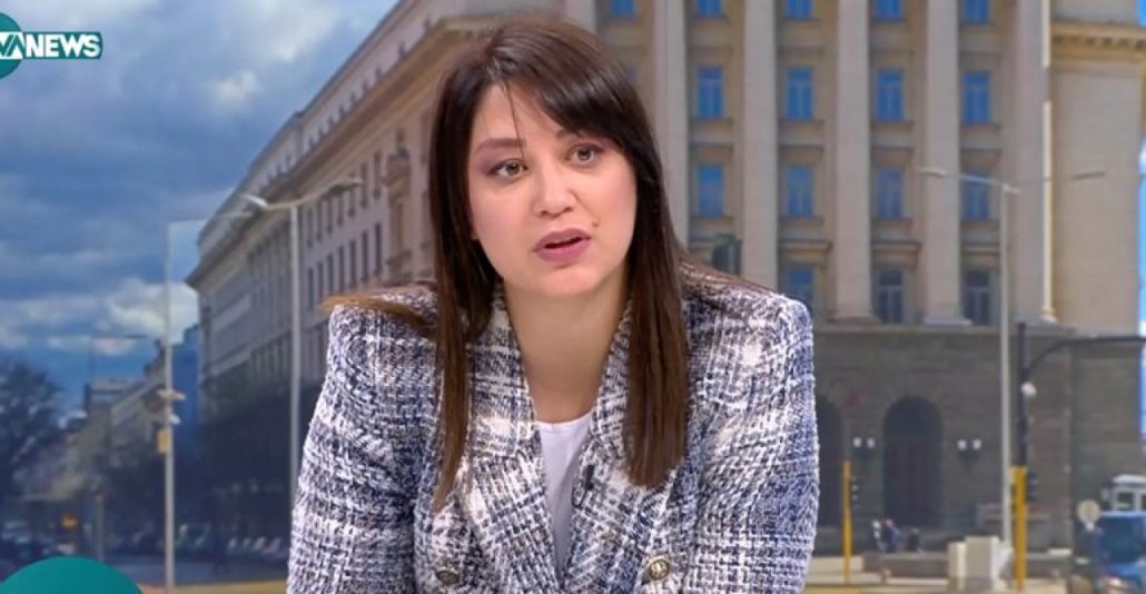 Евелина-Славкова-очерта-три-варианта-за-правителство
