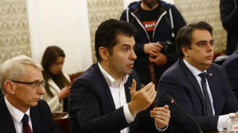 ПП-ДБ-искат-извънредно-заседание-на-парламента