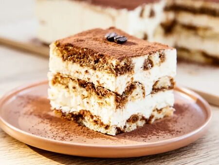 Рецепта за сладоледена торта с бишкоти Рецепта-за-сладоледена-торта-с-бишкоти