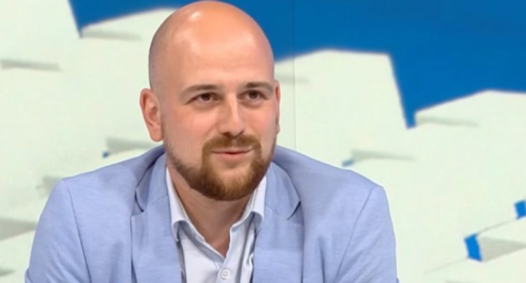 Политологът-Светлин-Тачев-обяви-единствения-вариант-за-формиране-на-редовен-кабинет
