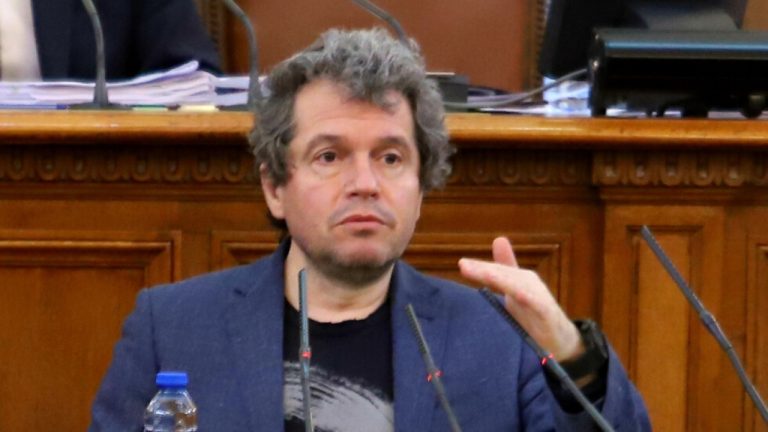 Тошко-Йорданов:-Не-сме-давали-подкрепа-за-ГЕРБ,-а-отпушихме-работата-на-парламента