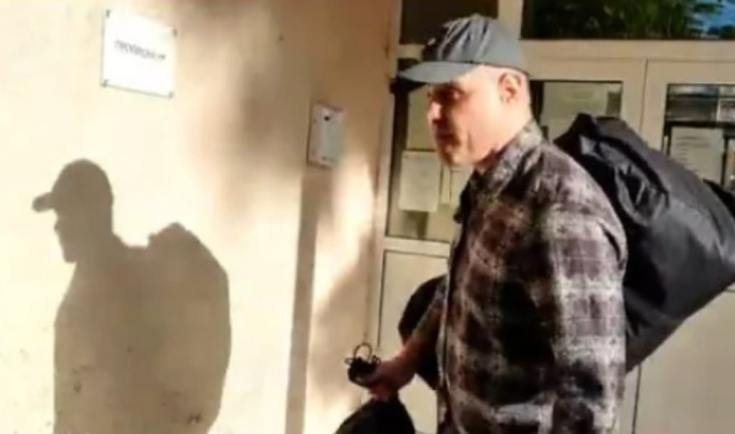 Адвокатката-на-Брендо-развенча-мита,-че-се-е-върнал-със-самолет-преди-две-години