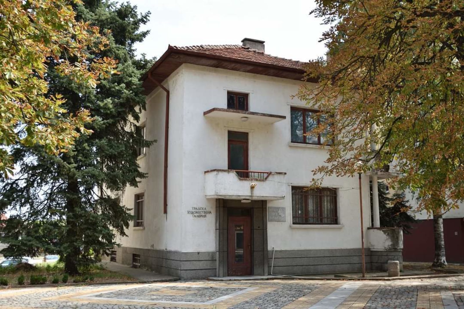 Десетки икони на Георги Парцалев стоят 35 години скрити в банков трезор 1 2