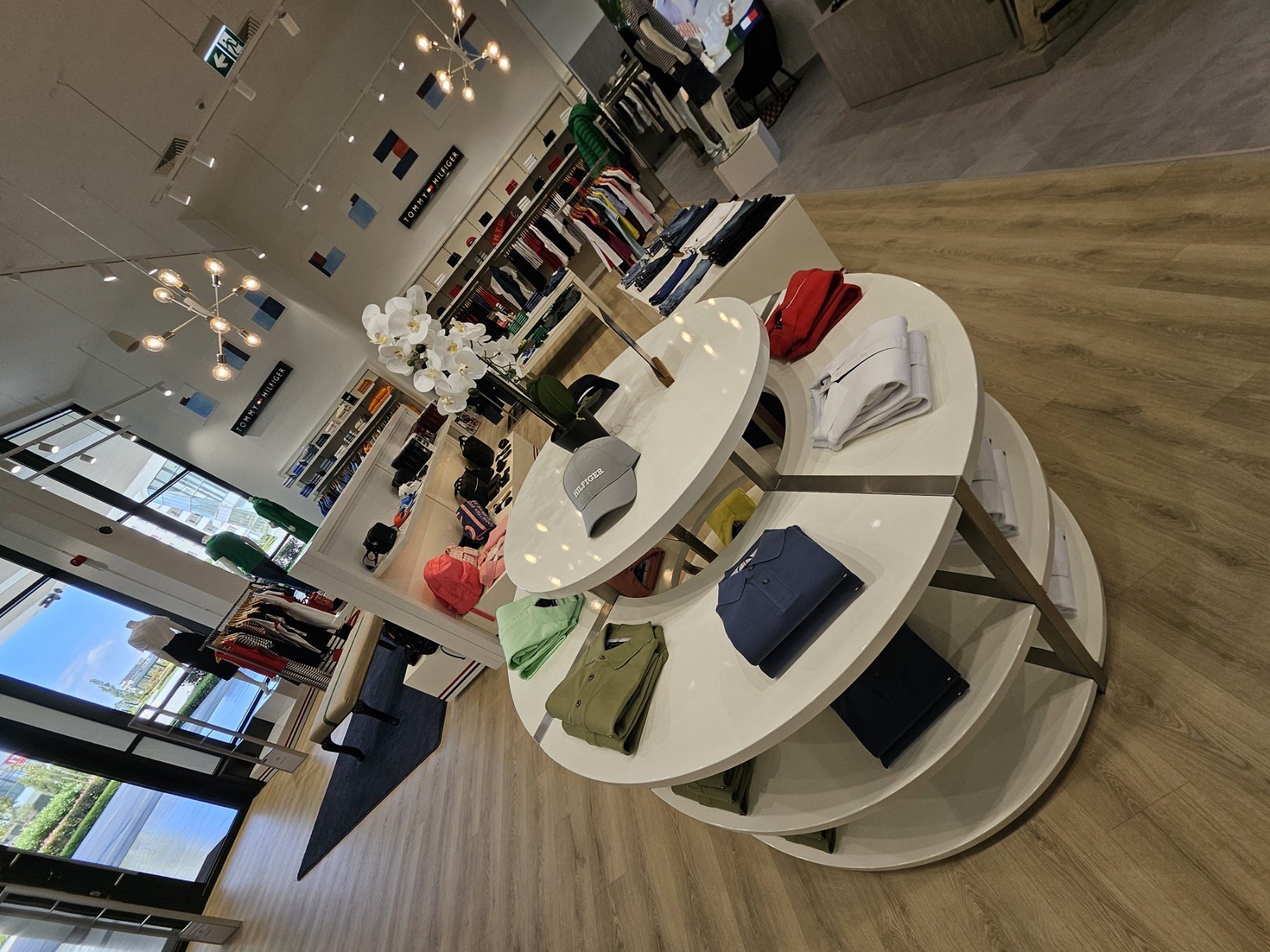 Подарете си истински dream shopping в първата мултибранд зона в Бургас (СНИМКИ) 5 viber 25D0 25B8 25D0 25B7 25D0 25BE 25D0 25B1 25D1 2580 25D0 25B0 25D0 25B6 25D0 25B5 25D0 25BD 25D0 25B8 25D0 25B5 2024 05 29 11 33 50 077