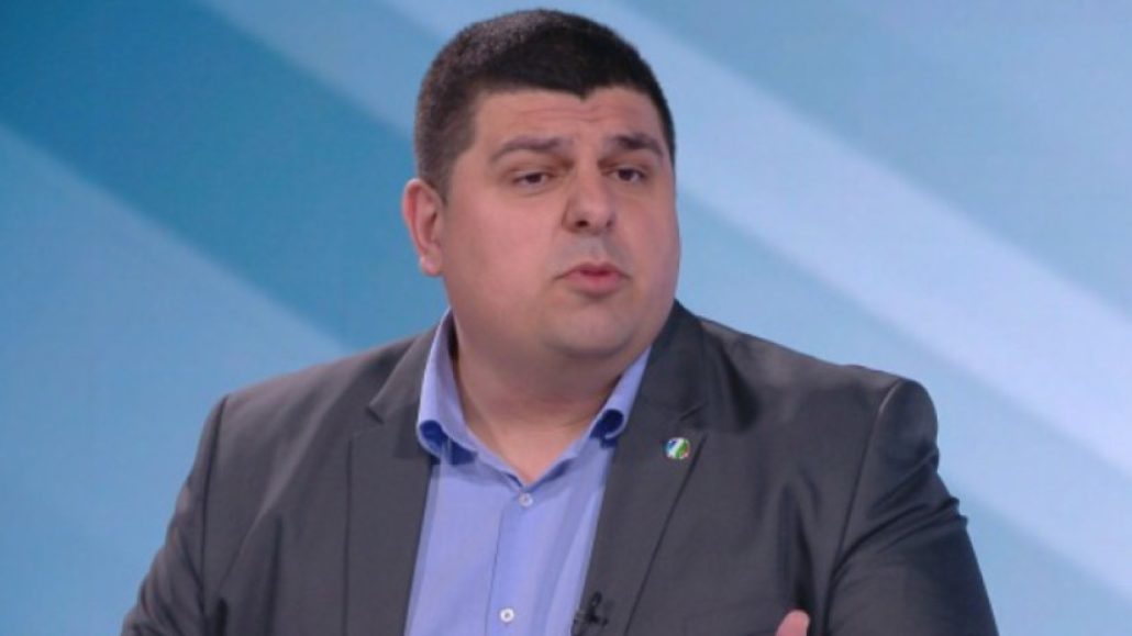 Ивайло-Мирчев:-Нови-избори-ни-приближават-към-президентска-република