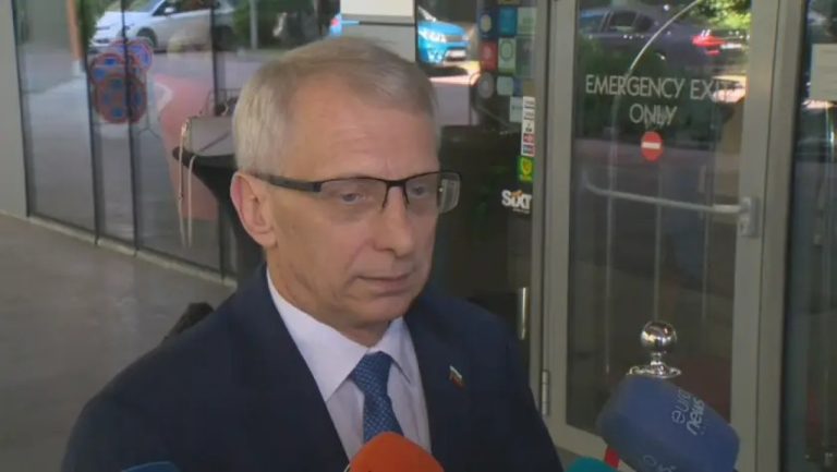 Николай-Денков:-Направили-сме-план-с-„Демократична-България“,-ще-го-представим-следващите-дни