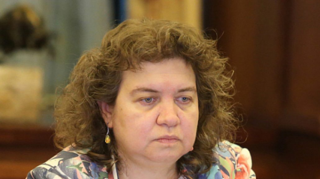 Киселова:-Не-бива-да-се-изключва-възможността-за-правителство-с-третия-мандат
