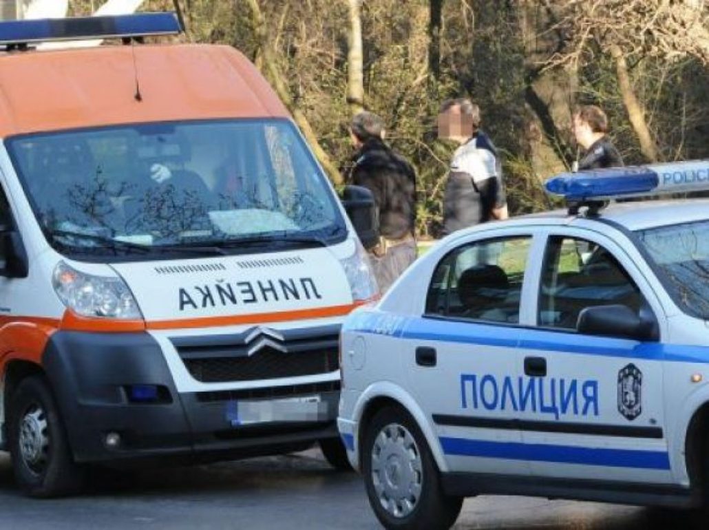 Трагедия-на-пътя-край-село-Траяново:-19-годишен-младеж-с-„Фолксваген“-предизвика-челна-катастрофа,-има-загинал